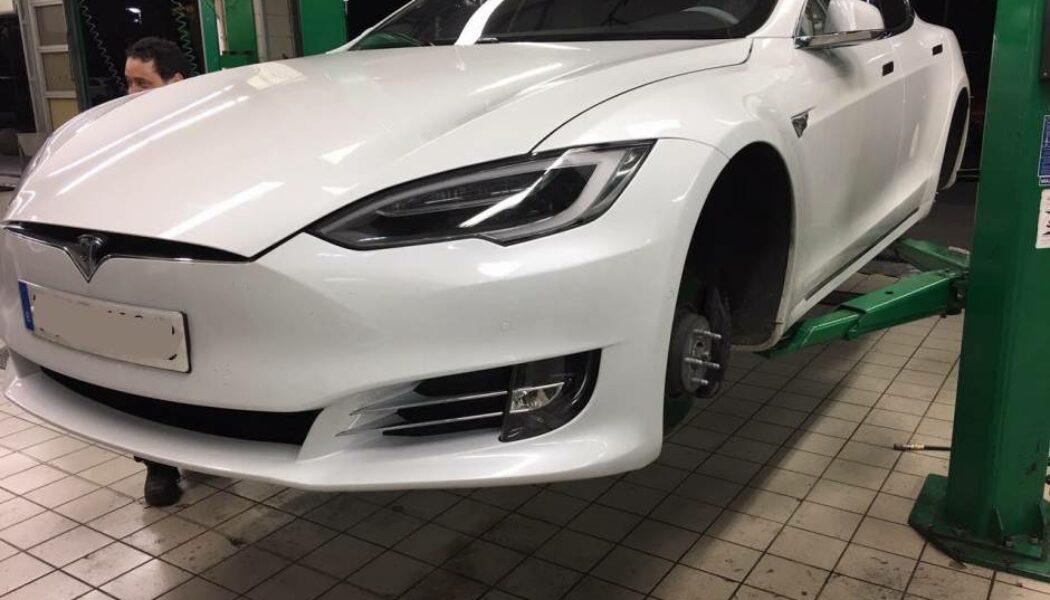Tesla modelo S en Gerona (077)