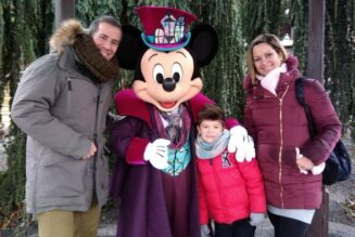 Saludos de Marco desde el Parque Eurodisneyland Paris