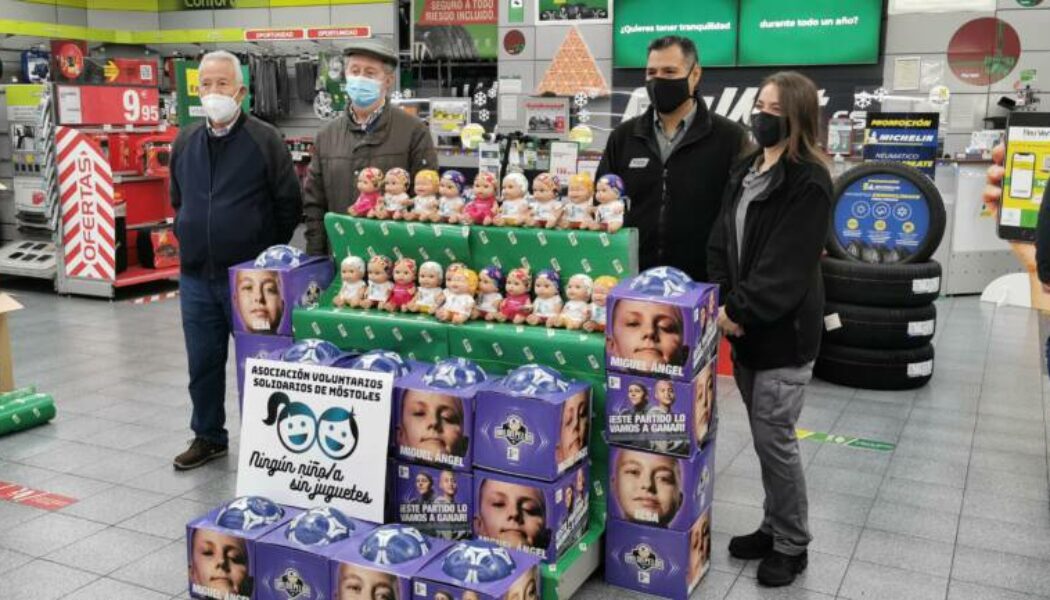 Móstoles (003): ayudamos a los “pajes” de los Reyes para que ningún niño se quede sin juguete