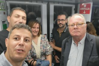 ¡El equipo Feu Vert viaja en transporte público!