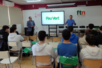 Nos presentamos a los alumnos de electromecánica del IES Faitanar (Valencia)