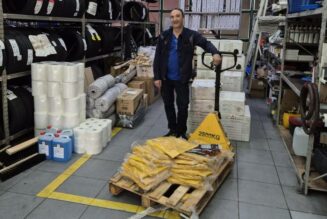 Javier Piqueras, de AUTOPLOMO, viaja hasta Valencia para apoyarnos en la recuperación de 004 Alfafar