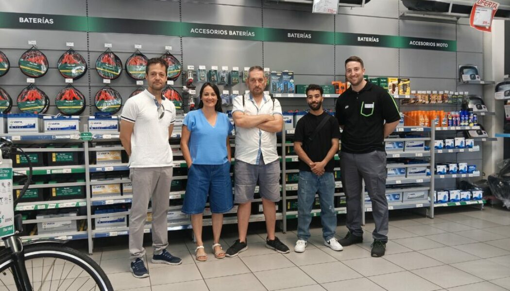 Visita de nuestros amigos de Hogar Sí a 091 Vallecas