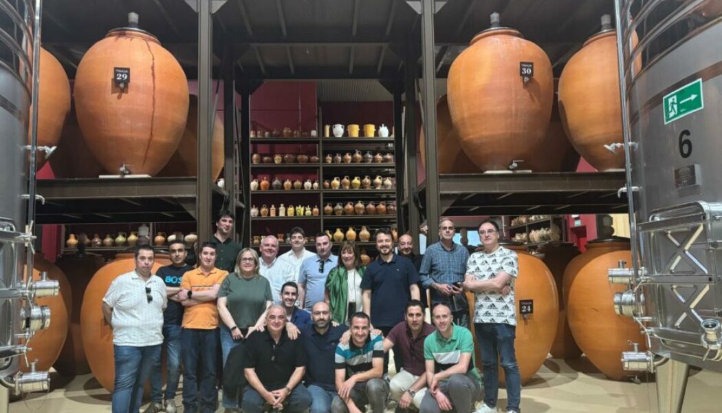 ???????? Aroma a equipo: Región Norte se reúne entre vinos, barro y grandes ideas