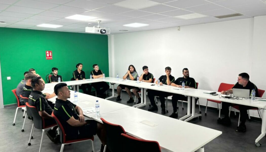La Escuela Taller debuta en Alicante con un éxito rotundo ????