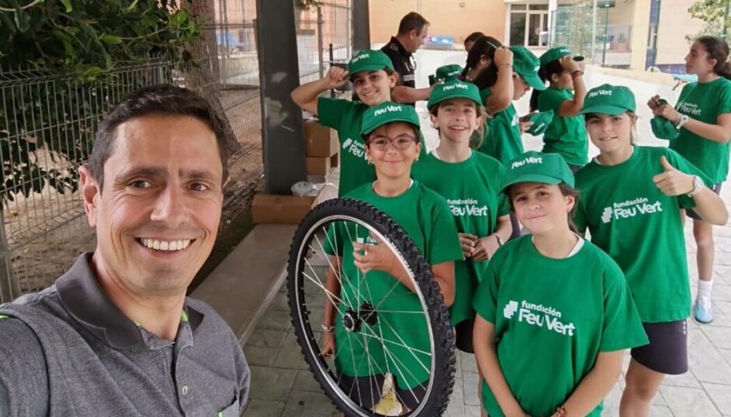 Alejandro (098 Vícar/Almería) sigue contagiando el “vicio” de cuidar de los vehículos 🚲💚