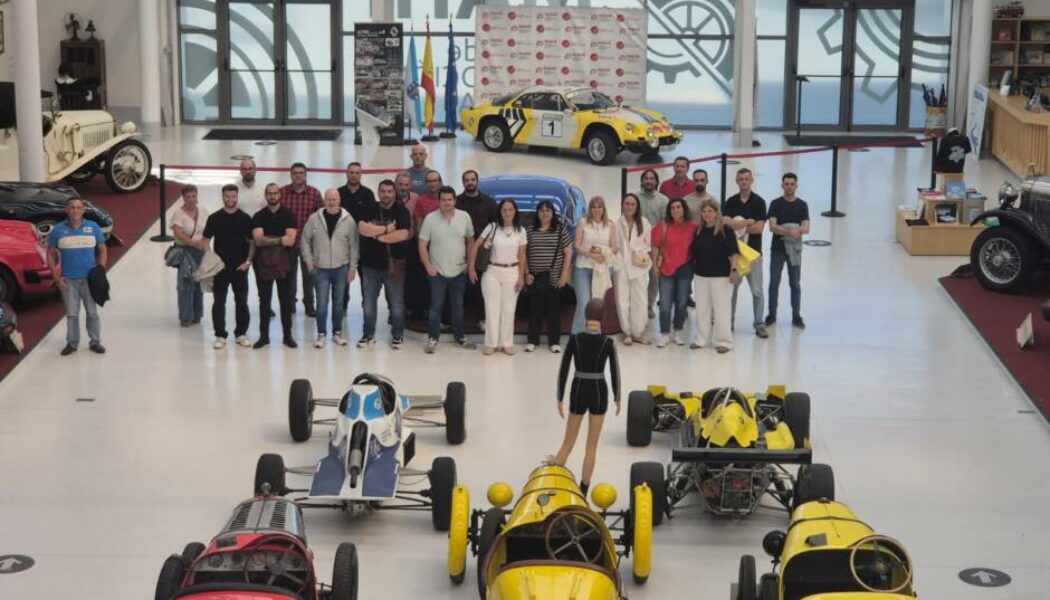 Entre reuniones… y mucha historia del motor 🚗