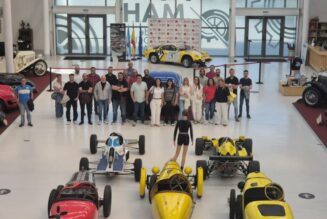 Entre reuniones… y mucha historia del motor 🚗