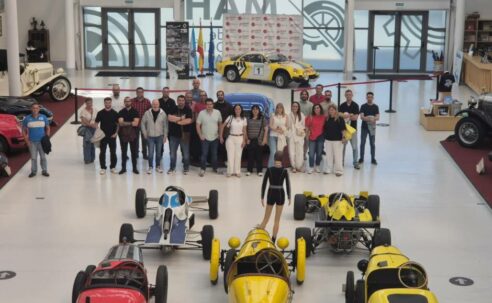 Entre reuniones… y mucha historia del motor 🚗